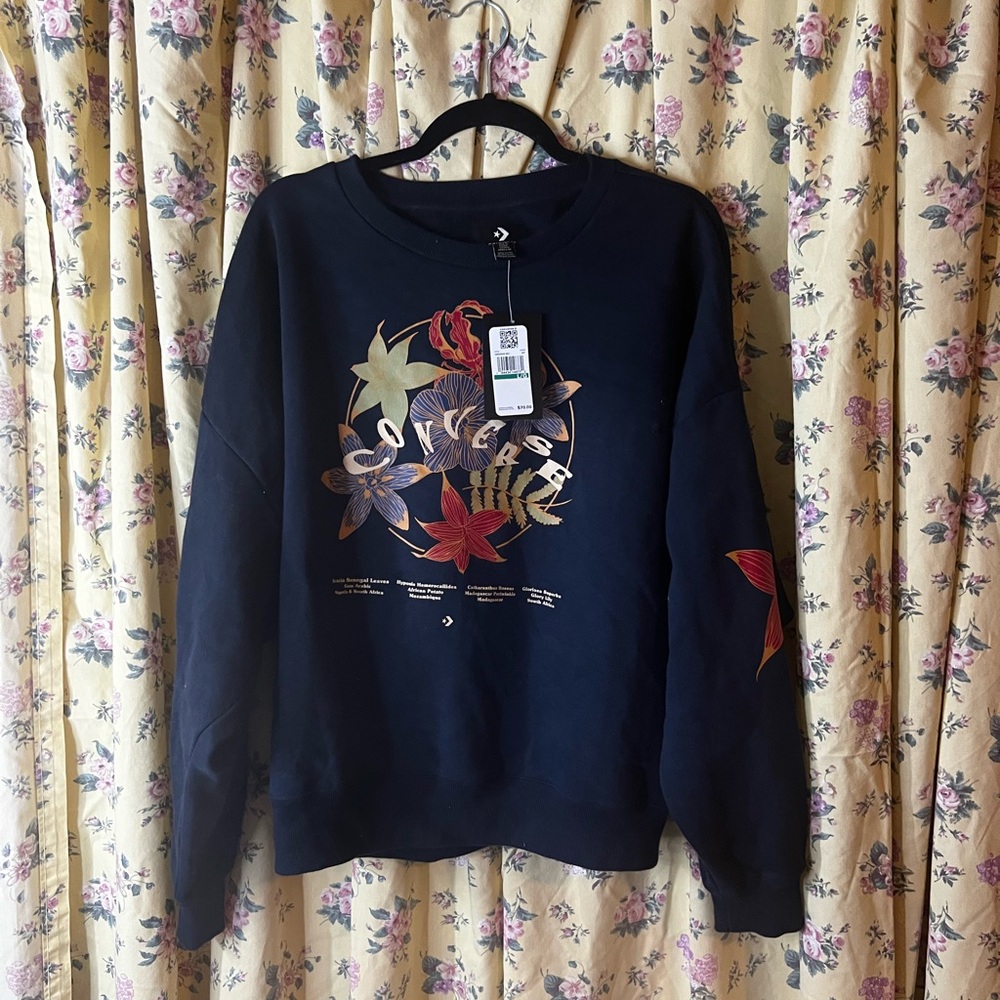 NEW WITH TAG Converse Sweatshirt